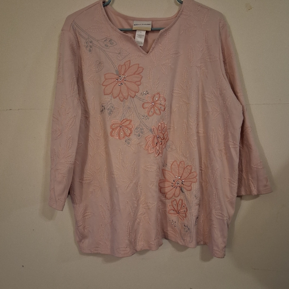 Alfred Dunner 1X embroidery Pink Shirt